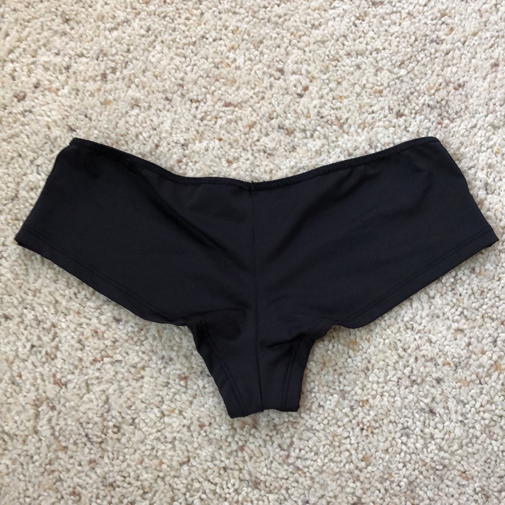 Fredericks of Hollywood Cheeky Panty - Picture 5 of 6